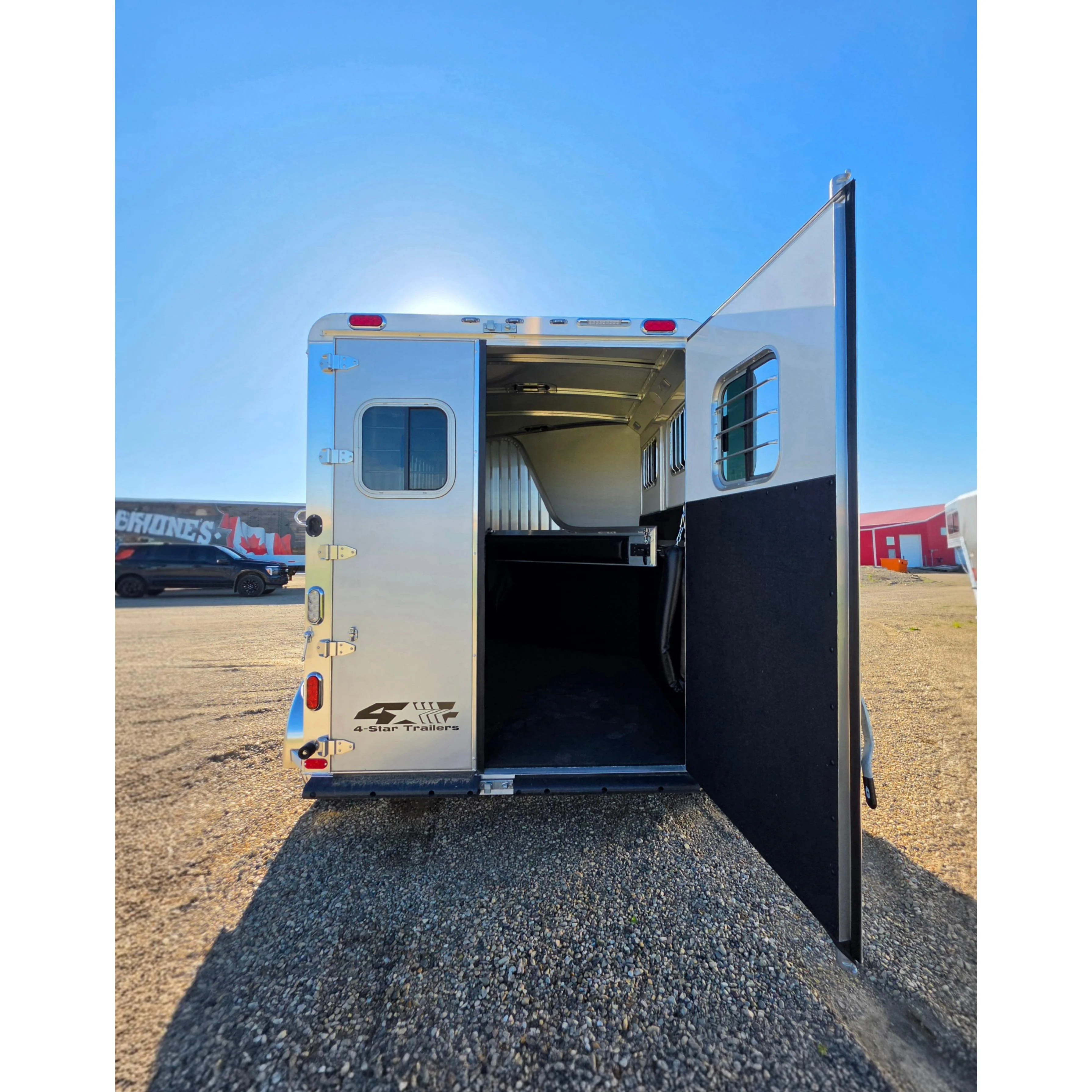 2027 4-Star 11' 2-Horse Warmblood Slant Load Bumper Pull - Image 10