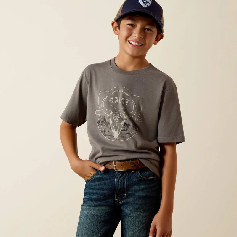 Ariat Boy's Desert Badge Tradition Short Sleeve Tee Shirt - Smoked Pearl