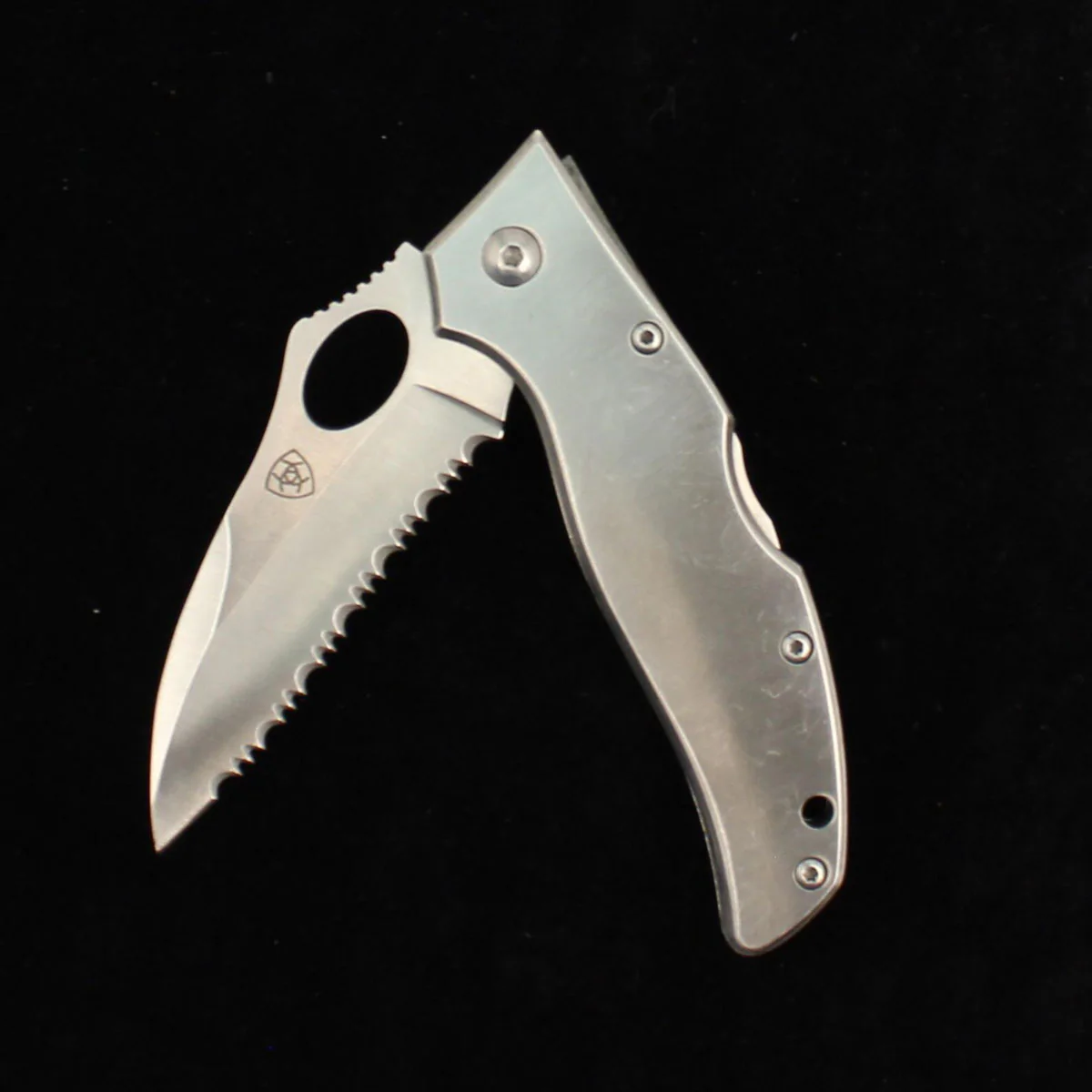 Ariat Folding Serrated Knife - Silver - Image 3