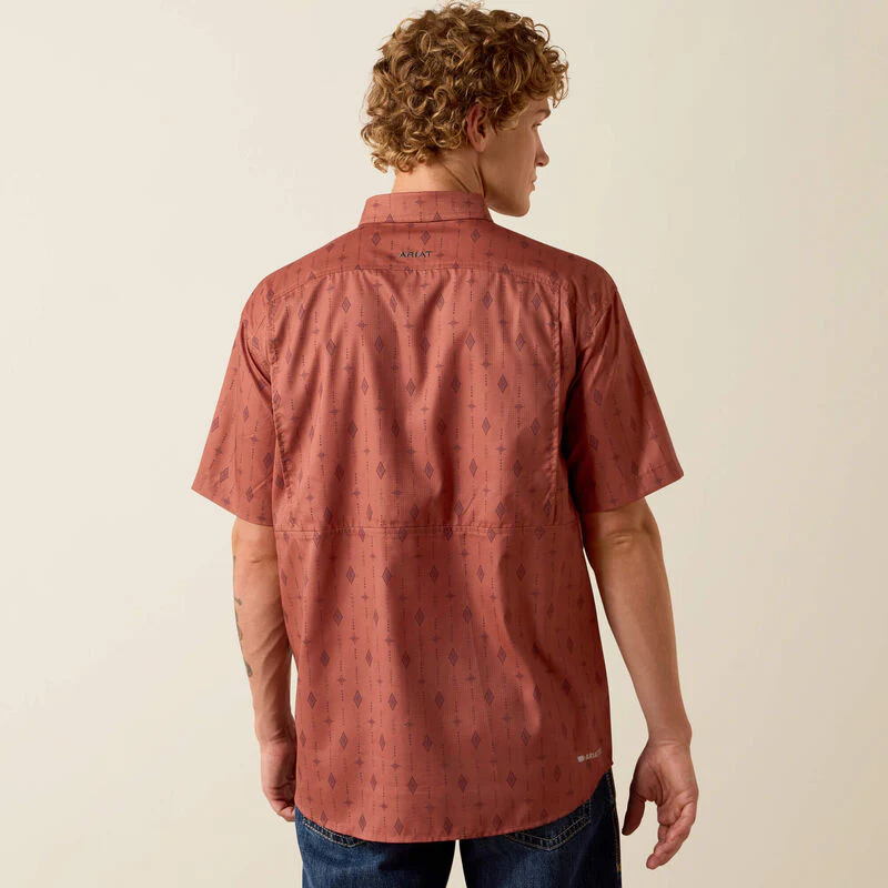 Ariat Men's Printed VentTEK Classic Fit Short Sleeve Shirt - Copper Brown - Image 2