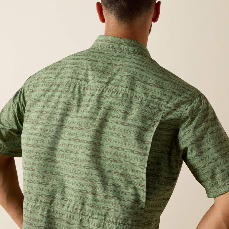 Ariat Men's Printed Venttek Outbound Short Sleeve Shirt  - Green - Image 3