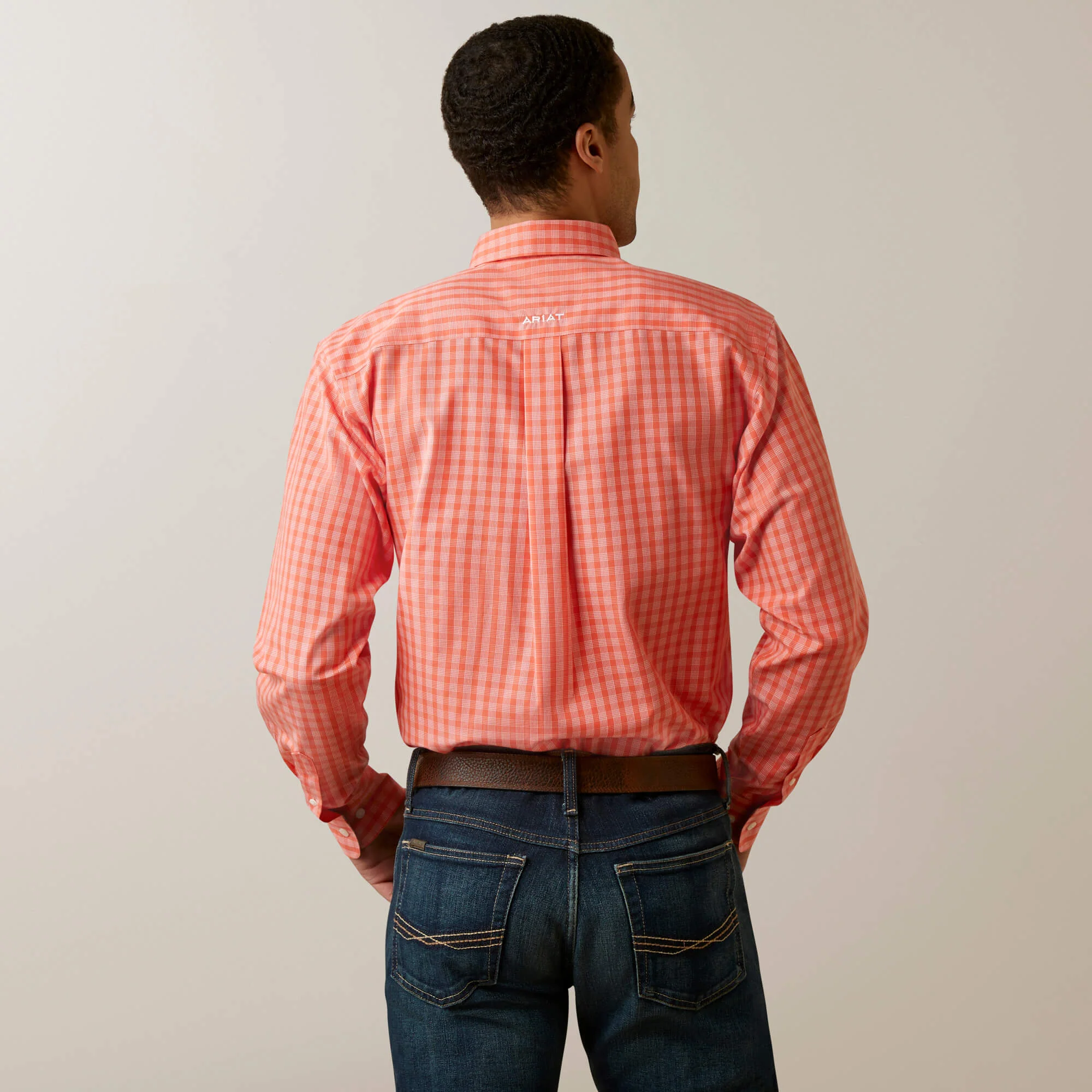 Ariat Men's Wrinkle Free Winston Fitted Shirt - Flame Coral - Image 2