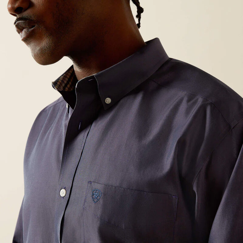 Ariat Men's Wrinkle Free Solid Pinpoint Oxford Classic Fit Shirt - Navy - Image 3