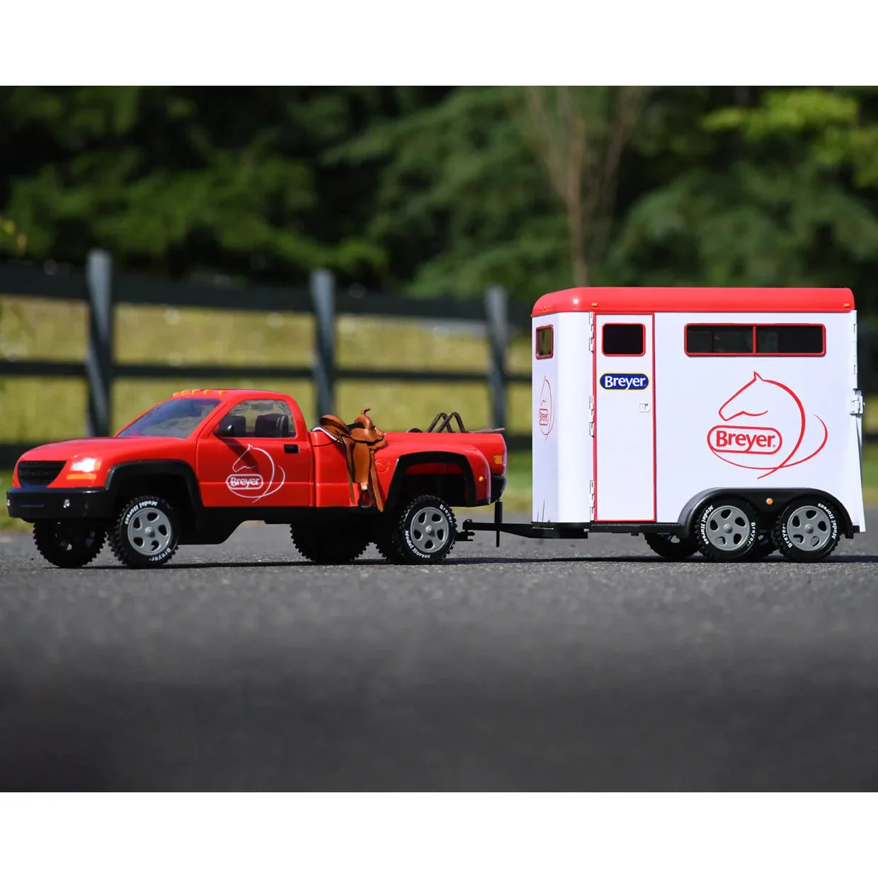 Breyer Traditional Series "Dually" Truck - Image 3