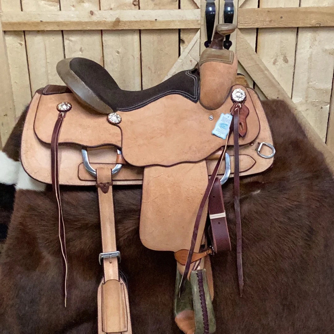 Irvine 15"  Team Roping  Saddle - Image 4