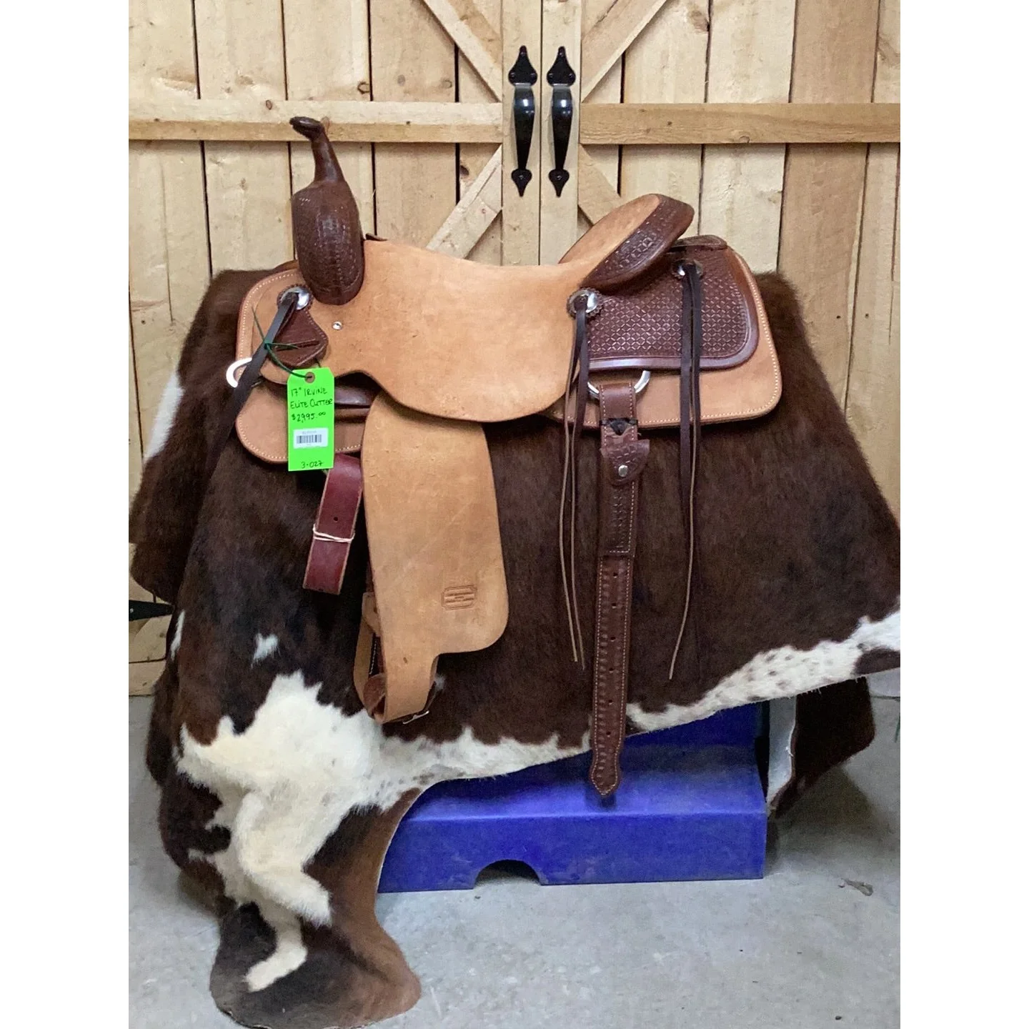 Irvine 17"  Elite Cutting Saddle