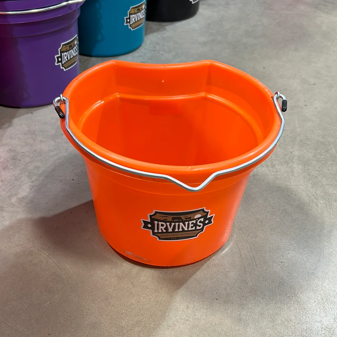 Irvine 8 Quart Buckets - Image 10