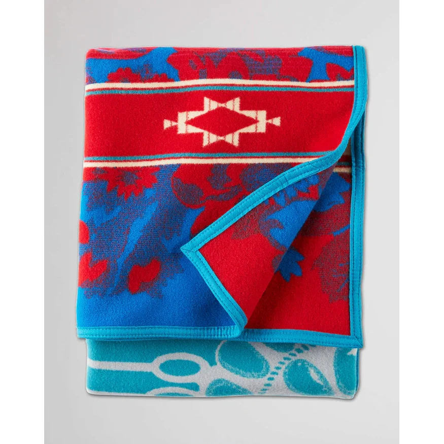 Jacqueard Napped Blacket Gather- Blue - Image 3