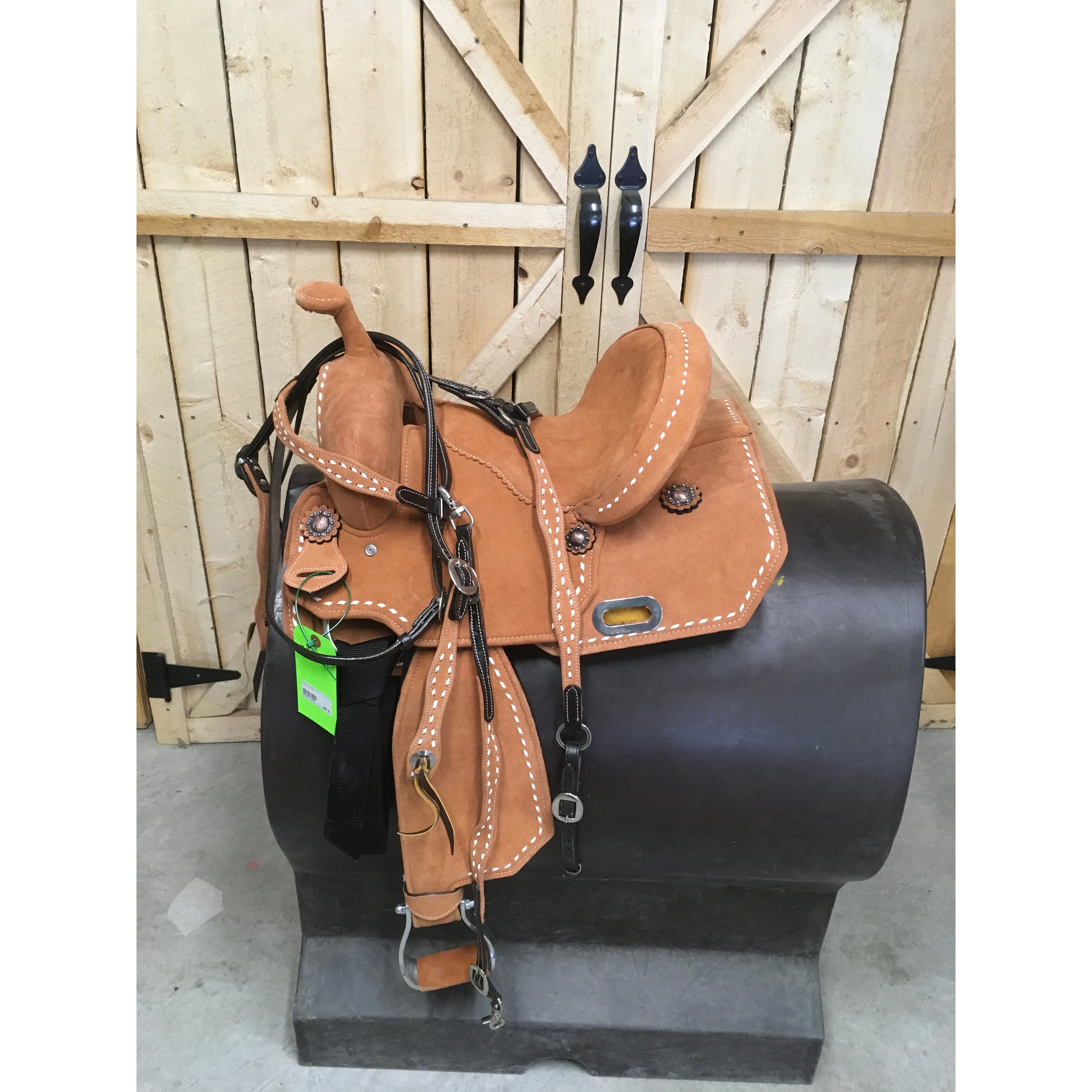 Kids Cloured Saddles w/ Headstall & Wither Strap - Image 3