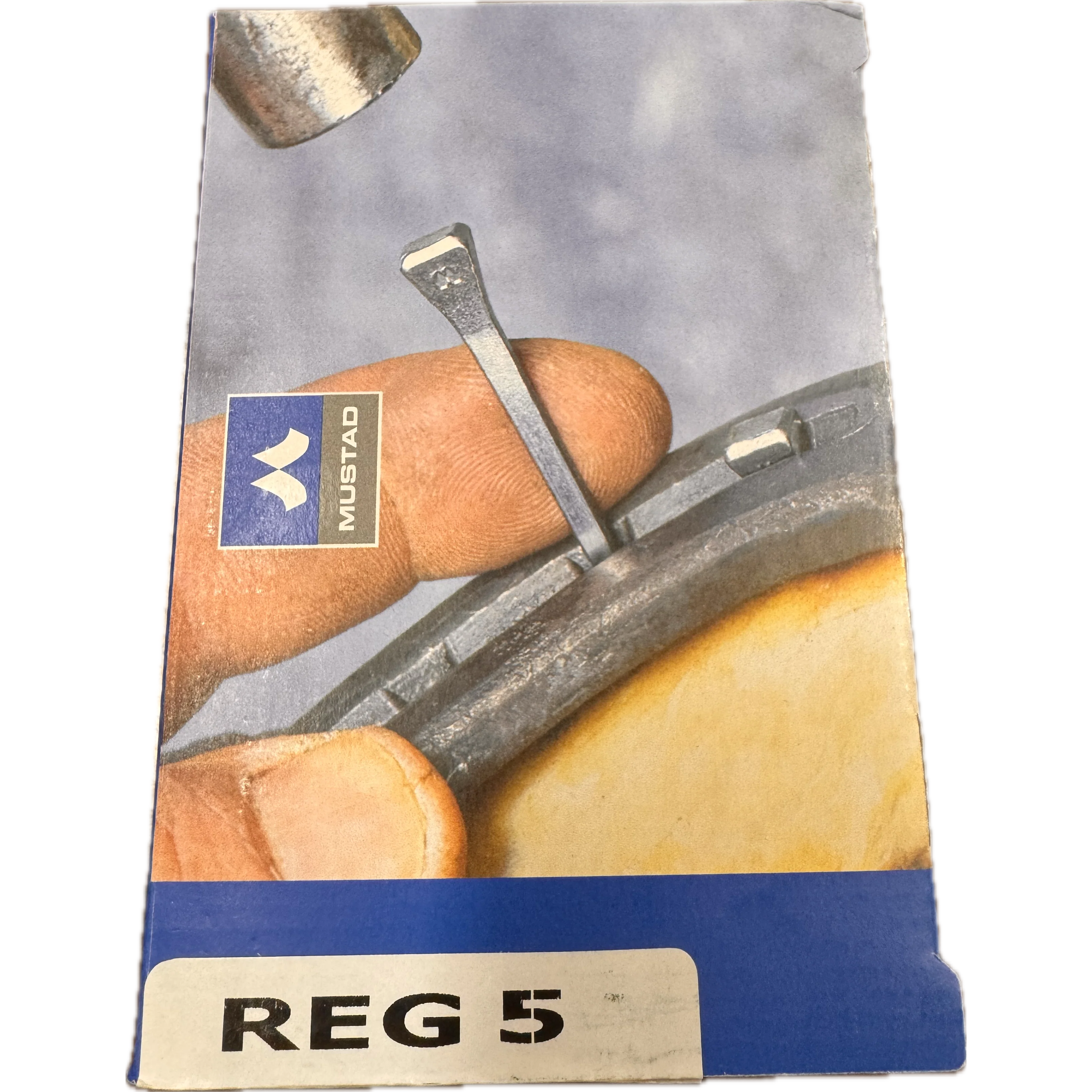Mustad REG 5 Nails 250 pce