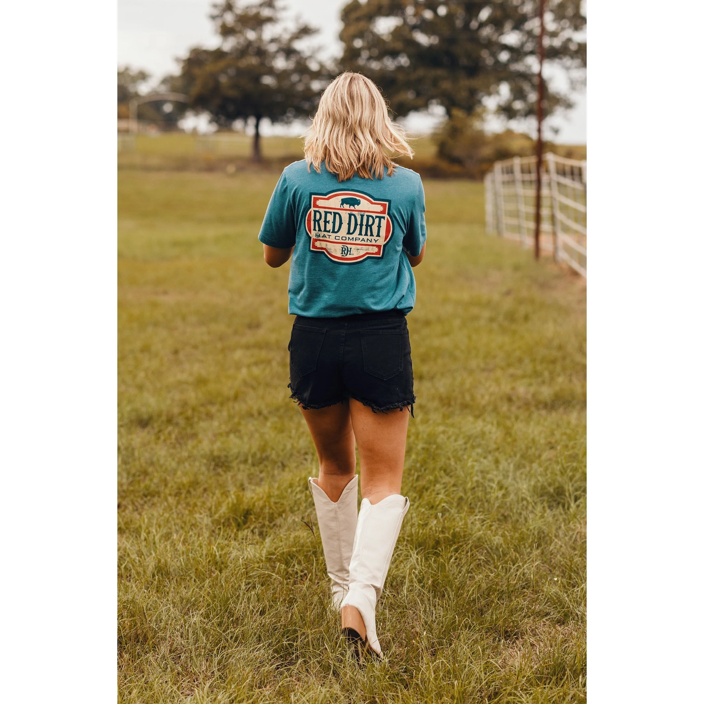 Red Dirt Hat Co. Unisex Vintage Aztec T-Shirt - Heather Navy - Image 4