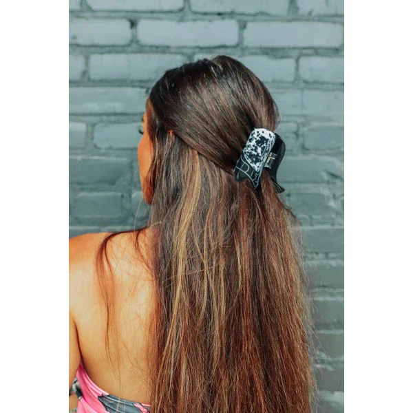 The Front Porch Label Hair Clip - Assorted Colours - Image 9
