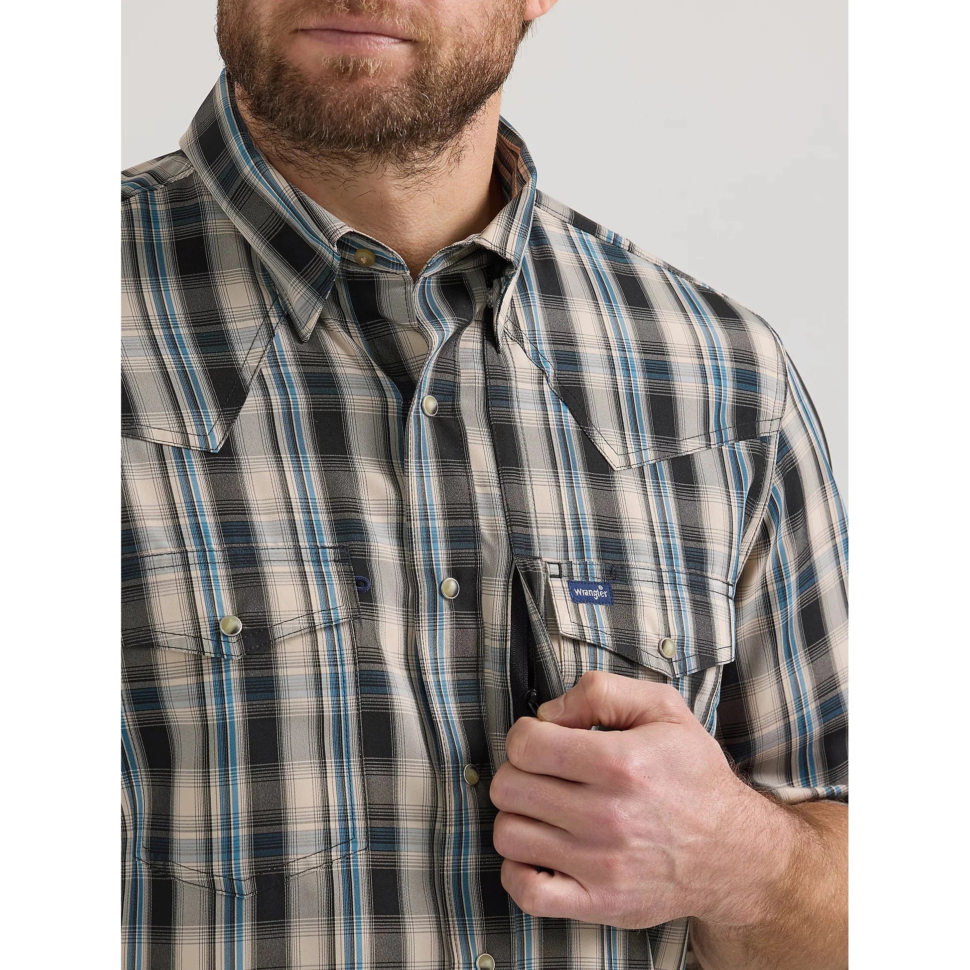 Wrangler Men's Performance Snap Long Sleeve Solid Shirt - Tan Black - Image 6