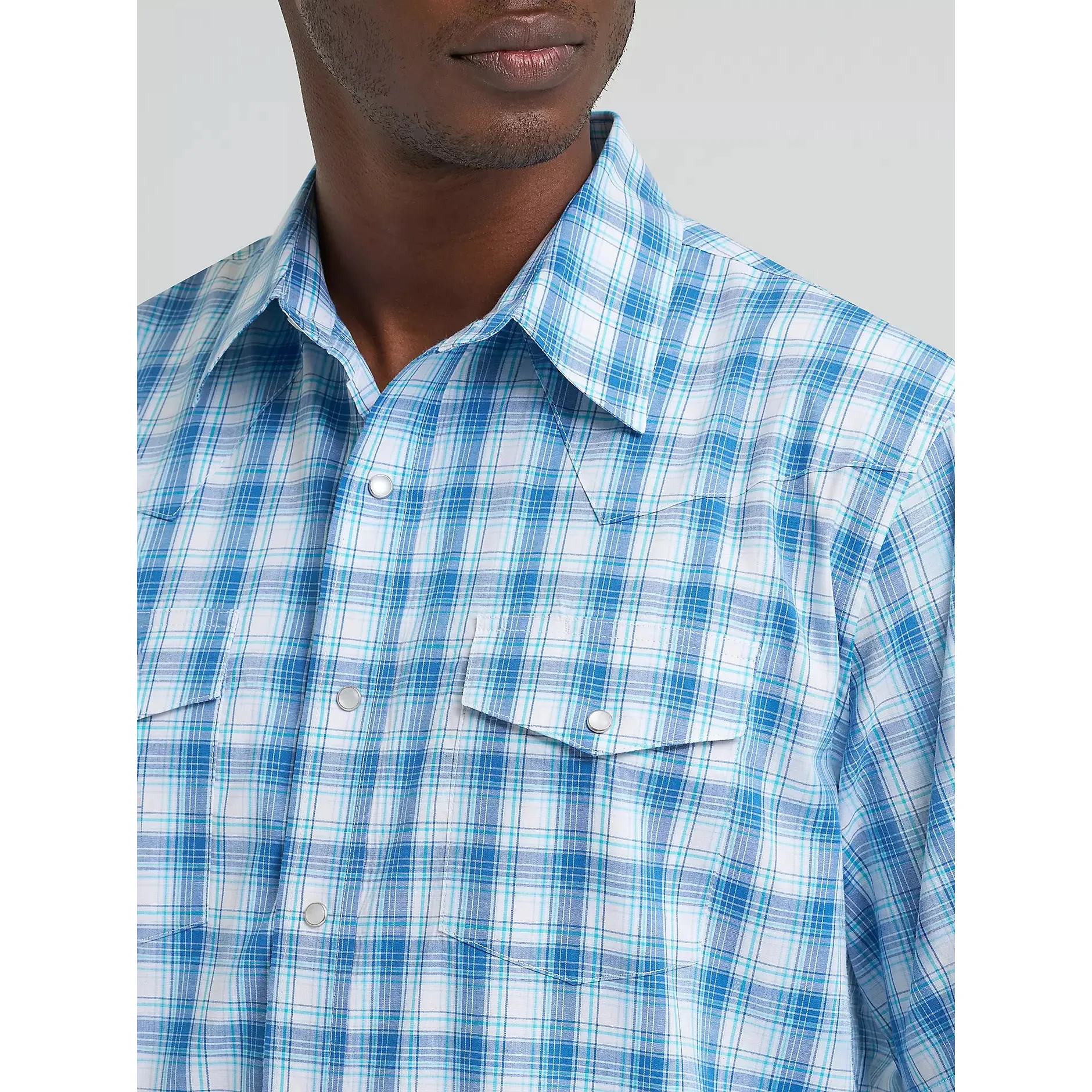 Wrangler Men's Wrinkle Resist Short Sleeve Western Snap Plaid Shirt - Seaside Blue - Image 3