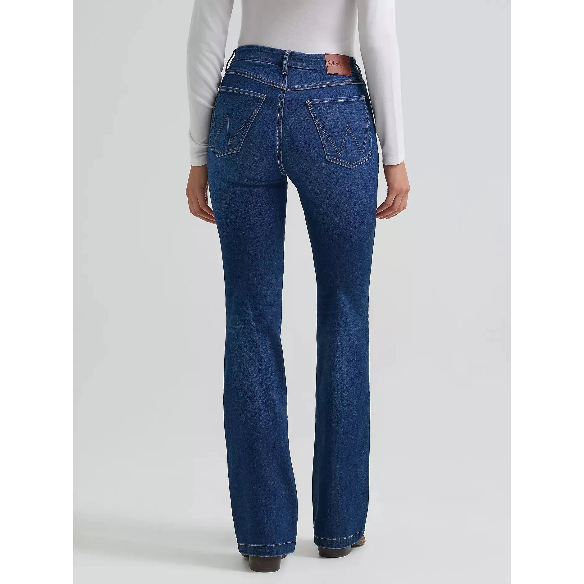 Wrangler Women's Bespoke High Rise Bootcut Jeans - Destiny - Image 2