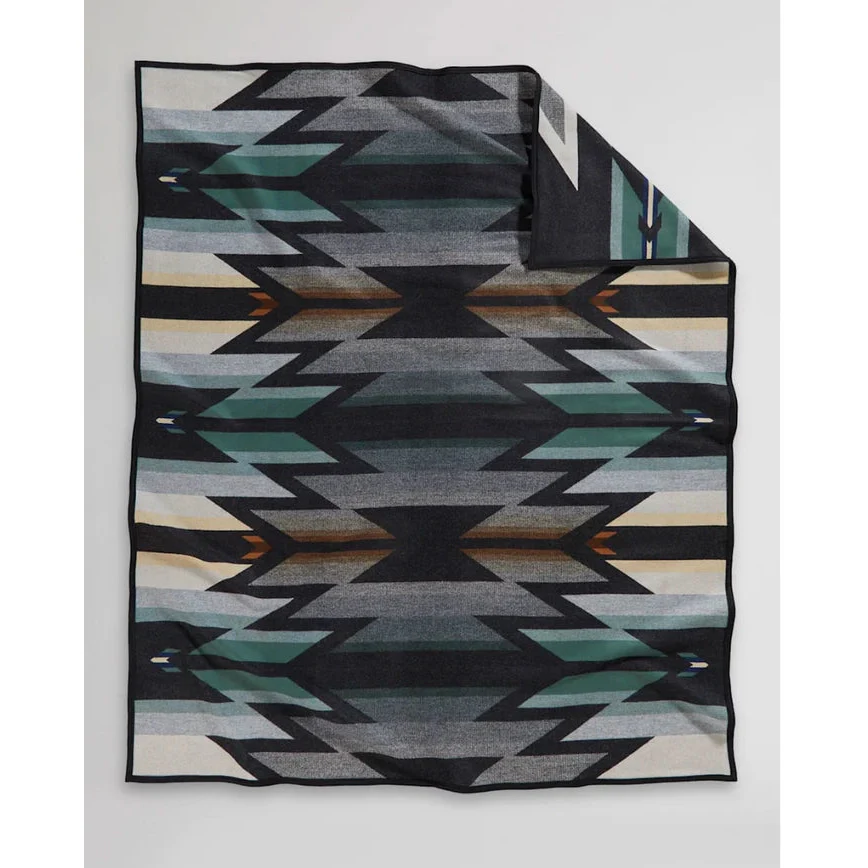 Wyeth Trail Blanket Oxford - Queen - Image 2
